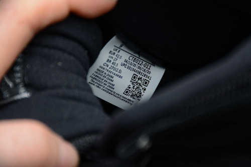 AIR JORDAN 11 “ 25th Anniversary” Black White CT8012-011