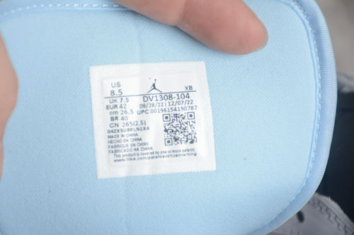 Nike - Air Jordan 1 Mid Se Ice Blue