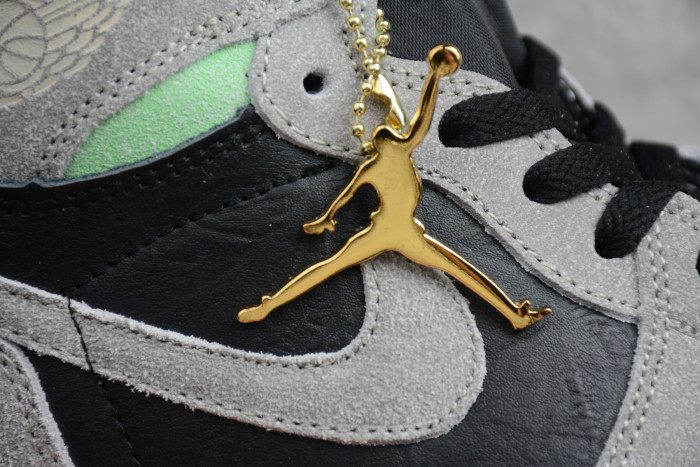 Air Jordan 1 Neutral Grey Gunsmoke Volt 555088-070