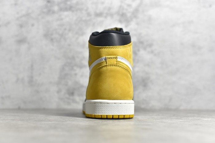 Air Jordan 1 Retro High OG “Yellow Ochre” 555088-109