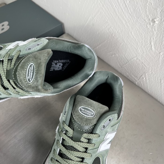 New Balance 2002R 'Norway Spruce' M2002RG1