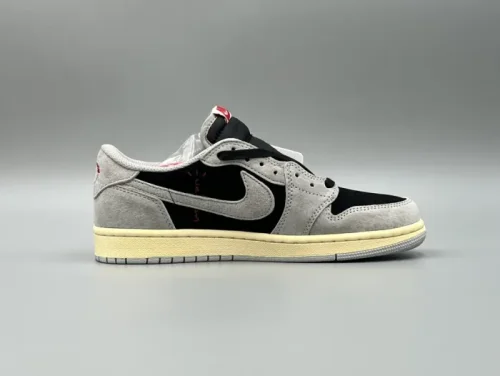 Travis Scott x Air Jordan 1 Grey