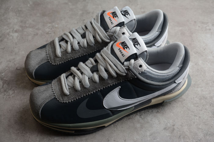 Sacai x Nike Cortez 4.0 OG DQ0581-100 Grey DQ0581-001