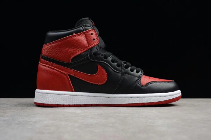 Air Jordan 1 Retro High OG Banned 555088-001