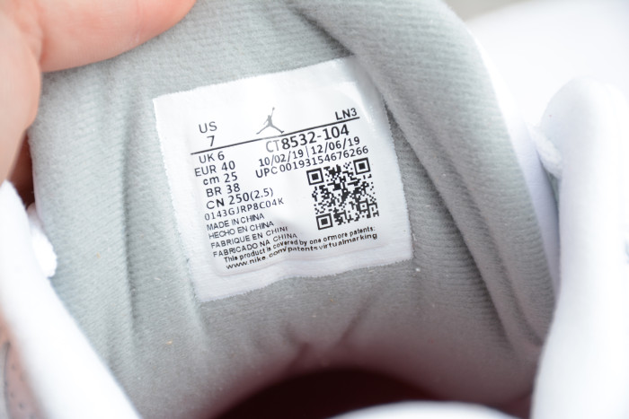 Air Jordan 3 “UNC” CT8532-104