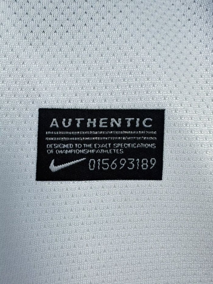 Manchester United Champions' League Third Long Sleeve Retro Jersey 2011/12