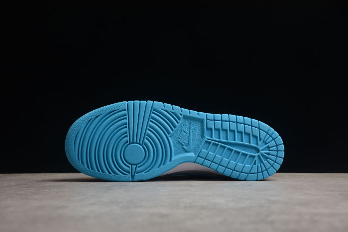 Air SB Dunk Low Light Bone Blue