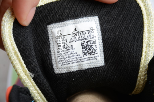 Air Jordan 1 Mid SE Multi-Color CW1140-100 Lightbulb