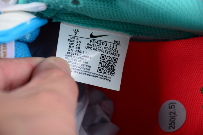 SB Dunk Low Year of the Rabbit FD4203-111