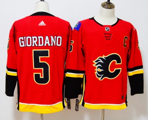 Calgary Flames Breakaway Home Jersey Red 20/21 No.5 GIORDANO
