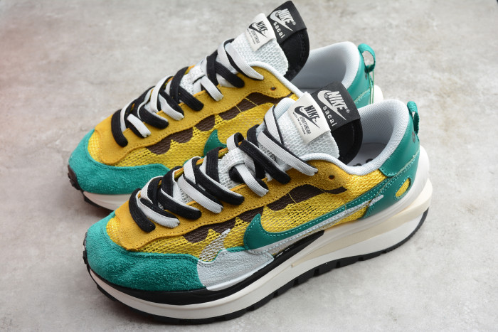 Sacai x Vaporwaffle Green Yellow CI9928-300
