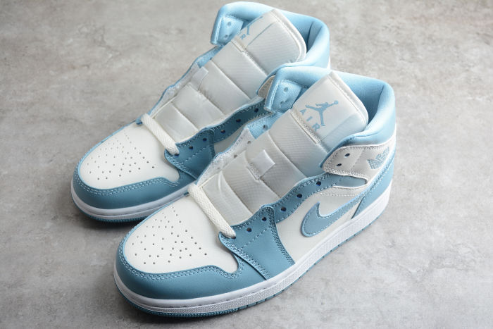 Air Jordan 1 Mid SE “Unc”