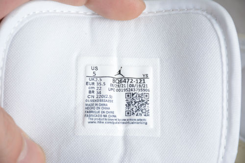 Air Jordan 1 Mid SE Coconut Milk Particle Grey