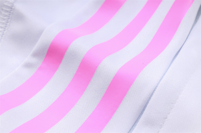 Juventus Training Jersey 23/24