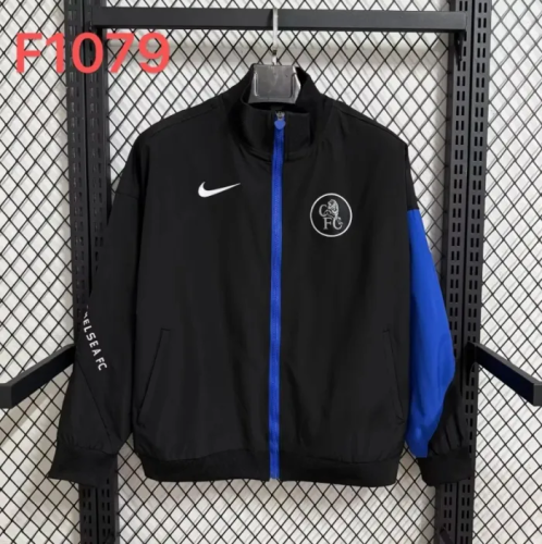 Chelsea Training Windbreaker 2025