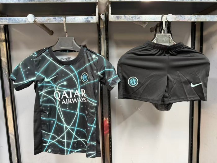 Inter Milan Pre Match Kids Suit 25/26