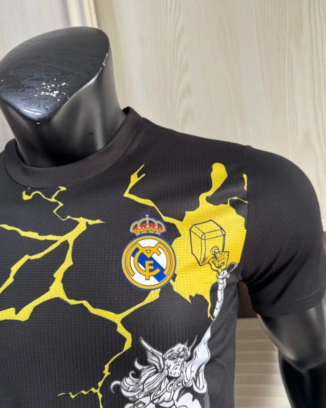 Real Madrid Avengers Player Jersey 25/26