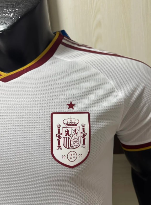 Spain 2026 World Cup Away Player Man Jersey
