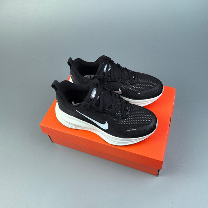 Nike Vomero 18  Men's Road Running Shoes