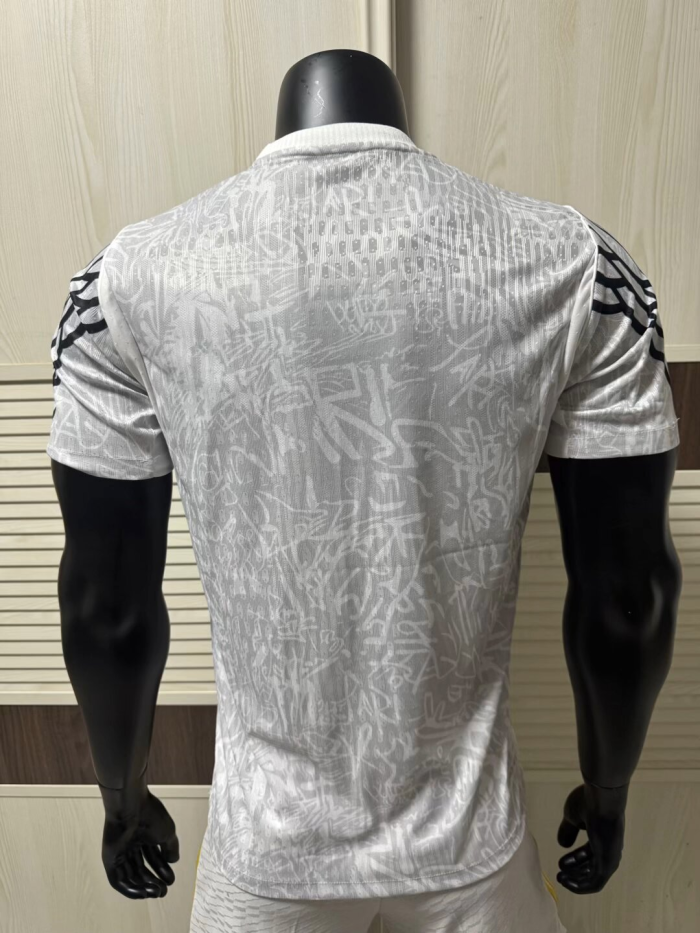Paris Saint Germain Third Men Player Jersey 26/27