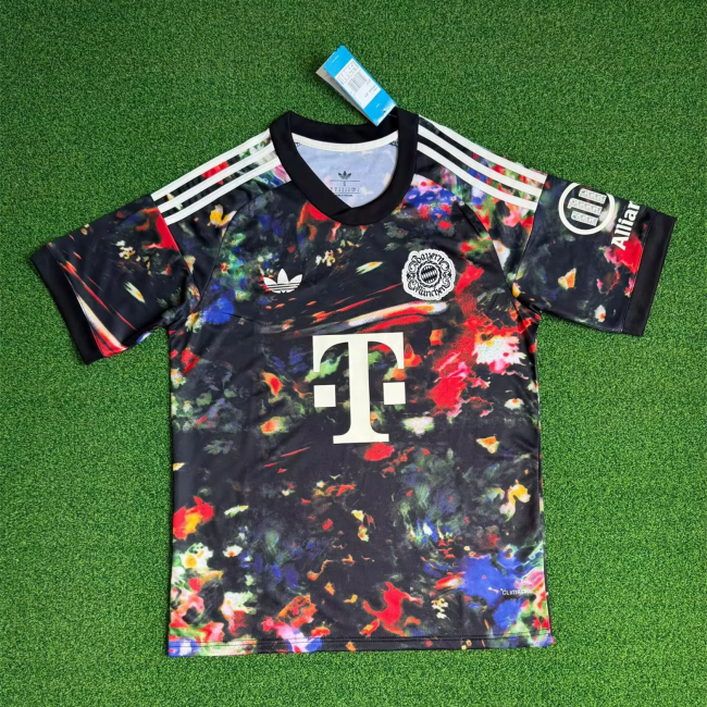 Bayern Munich Oktoberfest Man Jersey 26/27