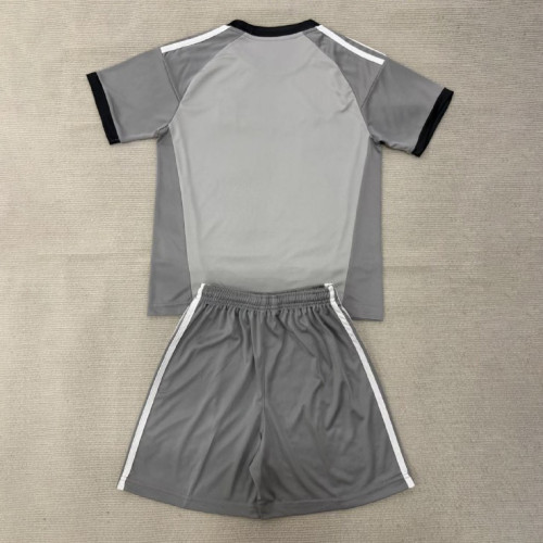Nottingham Forest Grey Goalkeeper Kids Suit 26/27