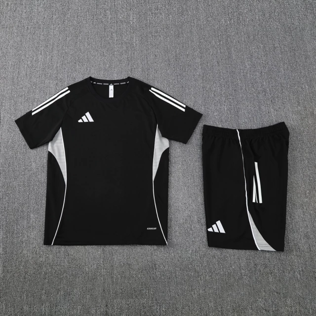 Adidas  Men Training Set