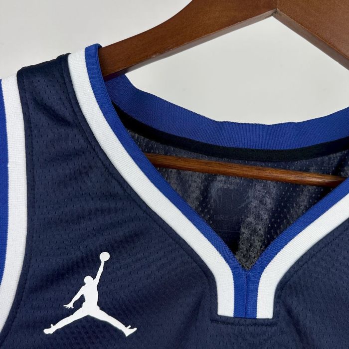 Klay Thompson  Dallas Mavericks Statement Edition 2023/24 Swingman Jersey Blue