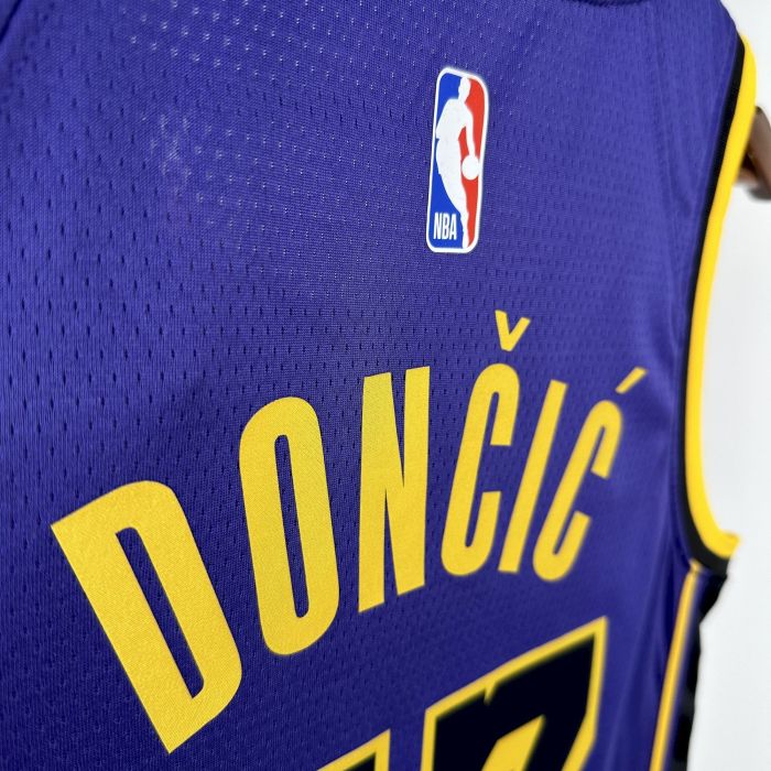 Luka Dončić Los Angeles Statement Edition Swingman Jersey 23/24 Purple