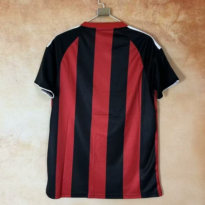 Eintracht Frankfurt Home Man Jersey 25/26