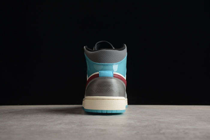 Air Jordan 1 Mid SE