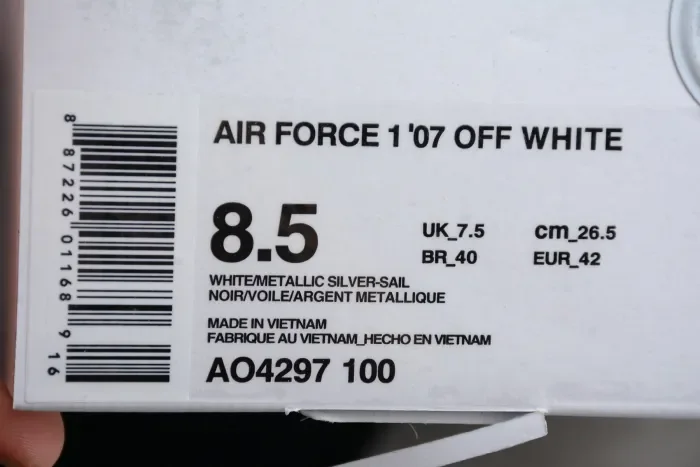 Conplex Con Off-White x MoMa x Air Force 1'07 Virgil White with Zip-Tie AV5210-100