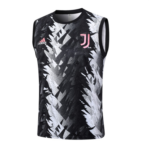 Juventus Training Jersey 23/24