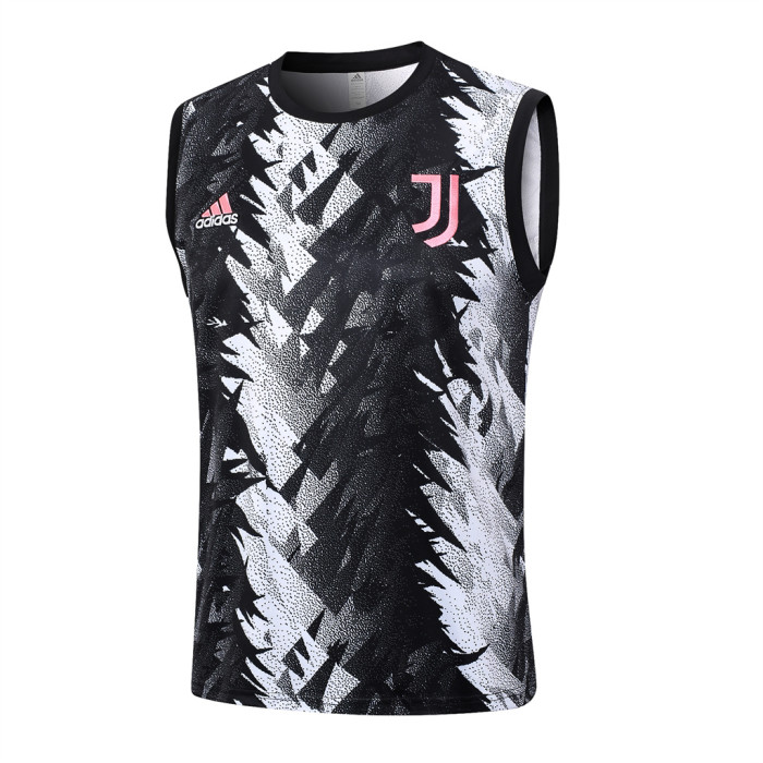 Juventus Training Jersey 23/24