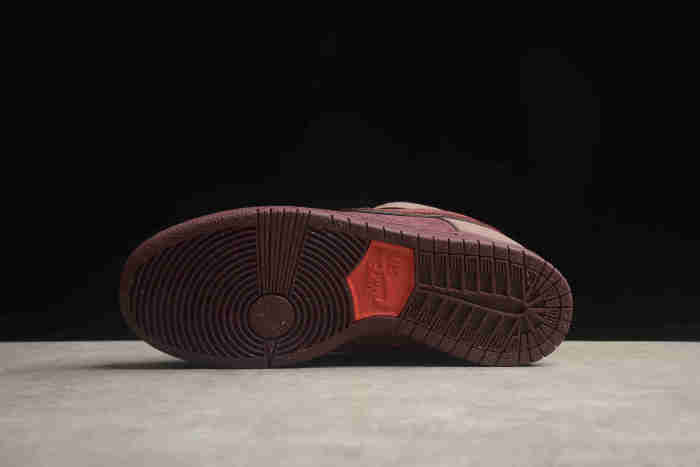 Dunk Low Premium SB 'City of Love Collection ‑ Burgundy Crush' FN0619‑600