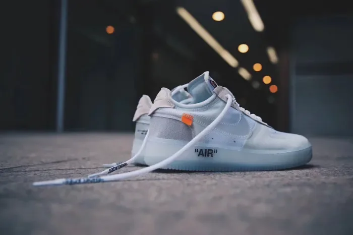 Off White x Air Force 1 Virgil Low White with Zip-Tie A04606-100