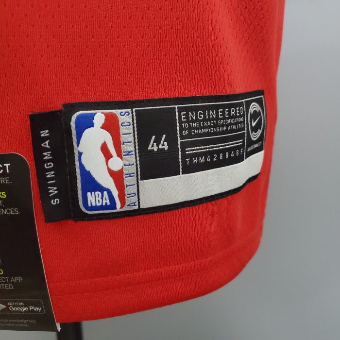 Zach LaVine Chicago Bulls Swingman Jersey Red