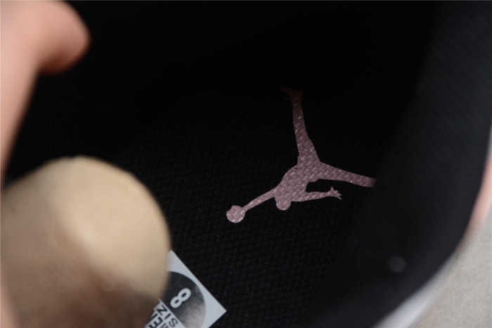 Air Jordan 1 Mid Arctic Orange Black Toe 554724-133