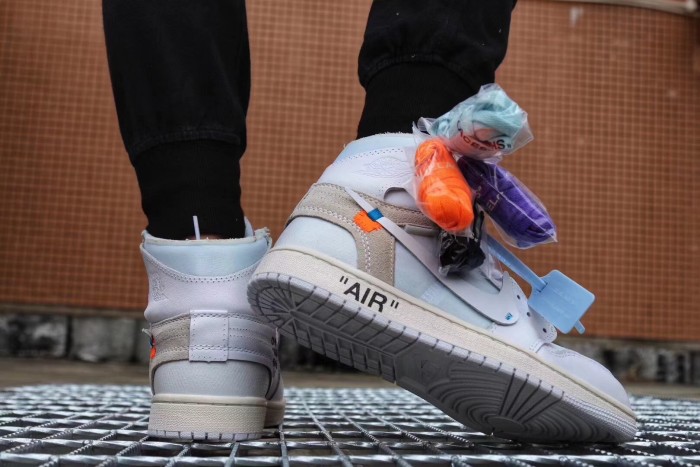 Air Jordan 1 Retro High OG x OFF-WHITE Euro AQ0818-100
