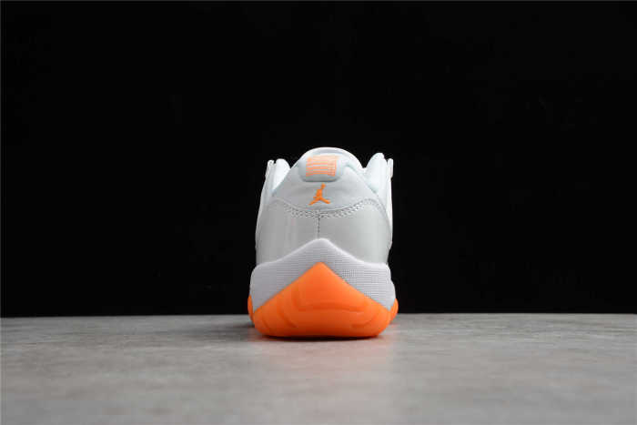 Air Jordan 11 WMNS “Metallic Silver” AR0715-100