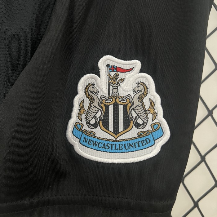 Newcastle United Kids Suit Carabao Cup 2025 Winners Shirt