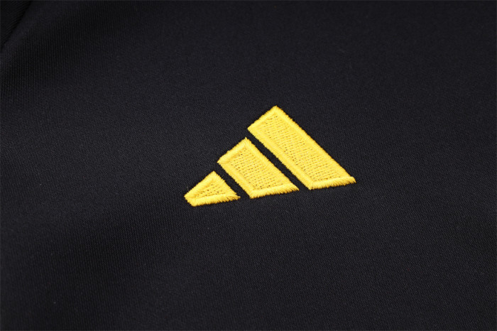 Juventus Kids Training Suit 23/24