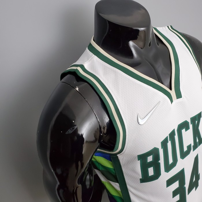 Giannis Antetokounmpo Milwaukee Bucks 2021/22 Swingman Jersey White