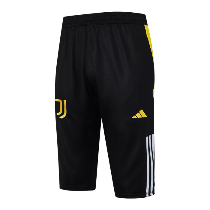 Juventus Training Jersey 23/24