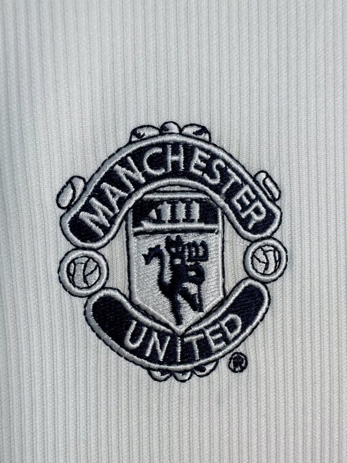 Manchester United Away Retro Long Sleeve Jersey 2000/01