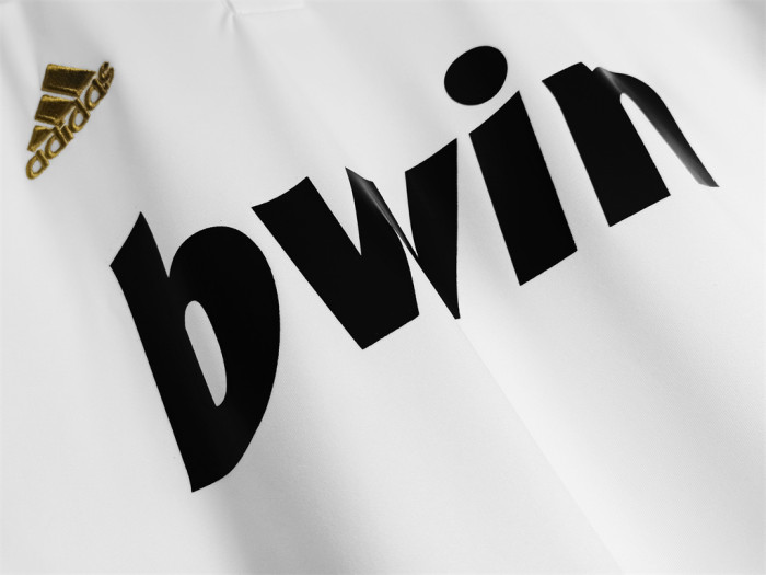 Real Madrid Home Retro Jersey 11/12