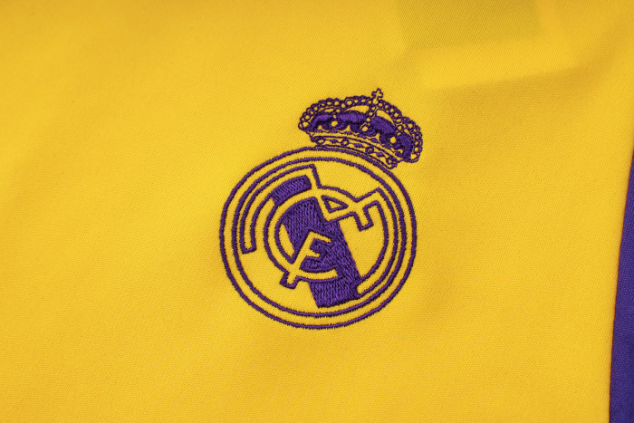 Real Madrid Training Jersey 23/24