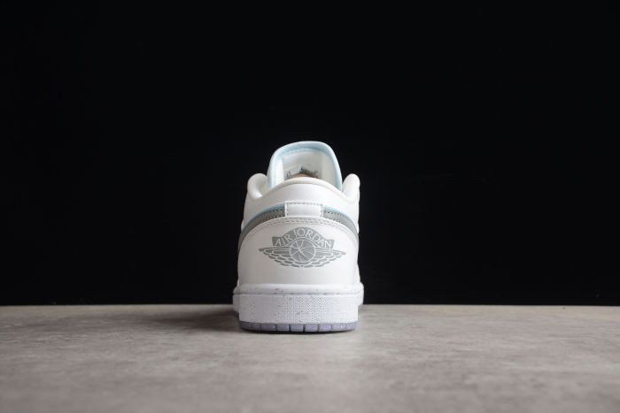 Air Jordan 1 Low Dare To Fly FB1874-101