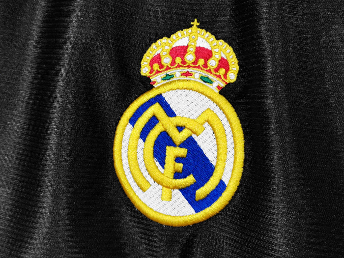Real Madrid Away Retro Jersey 1999/00