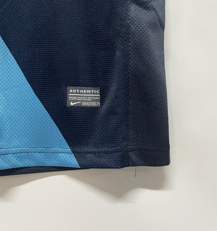 Arsenal Away Retro Jersey 2011/12